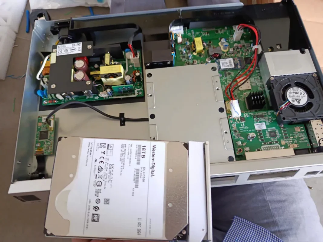 TƯ VẤN, THIẾT KẾ & THI CÔNG HỆ THỐNG MẠNG, CAMERA CHO CÔNG TY SẢN XUẤT MẶT HÀNG MAY MẶC TRIBRO CTY TNHH Tribro 10 11zon