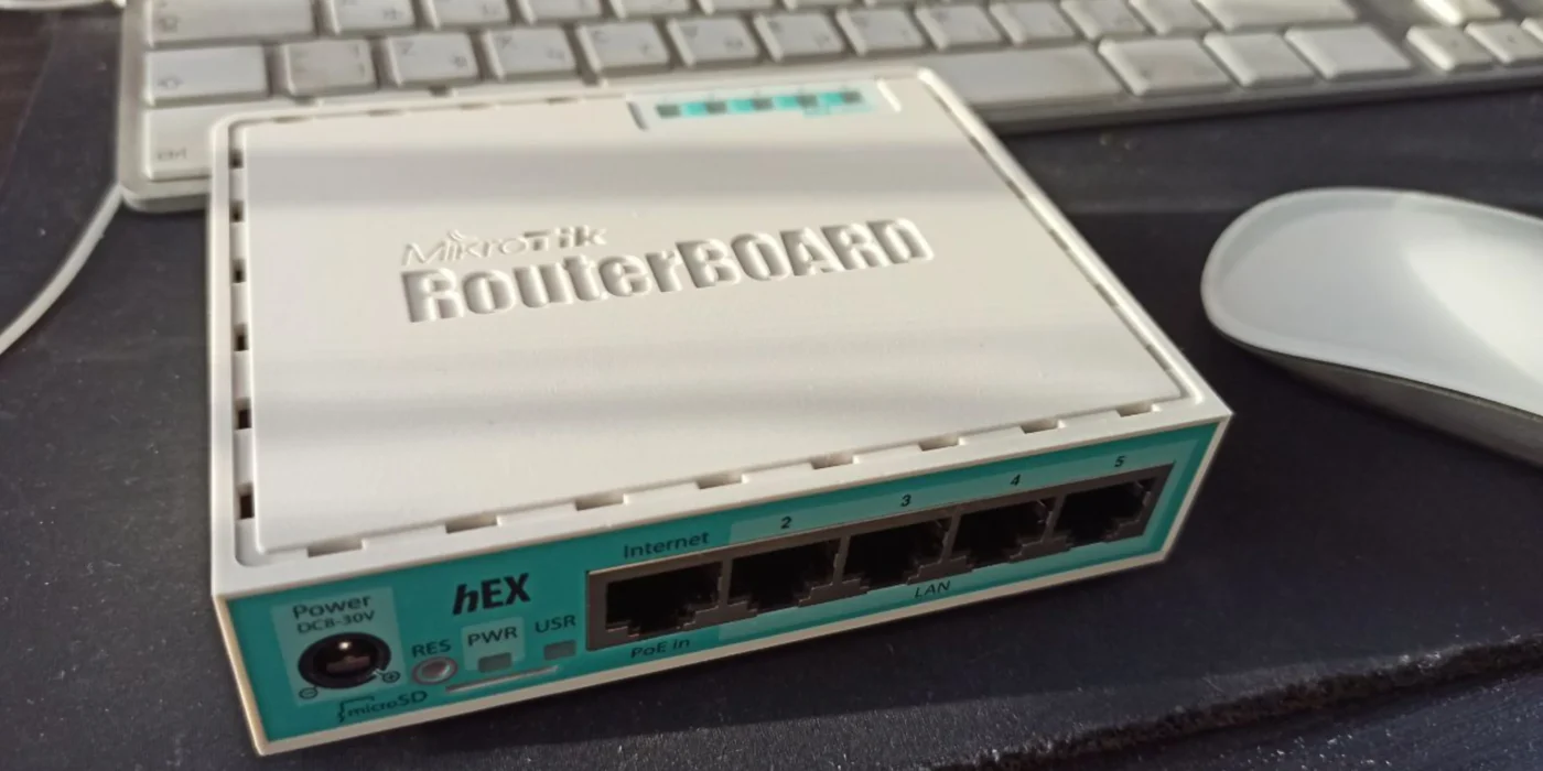 Mikrotik RB750Gr3 Là Gì? Đánh Giá Chi Tiết Hiệu Năng, Độ Bền & Khả Năng Mở Rộng Ứng dụng thực tế của Mikrotik RB750Gr3