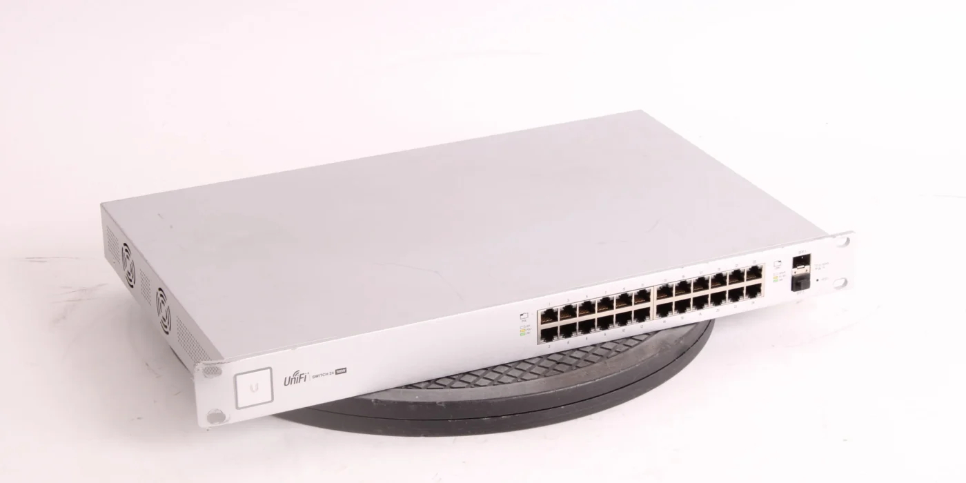 Switch Unifi – Giá Tận Gốc, Nhập Trực Tiếp Từ Nhà Sản Xuất Unifi switch unifi 4 1