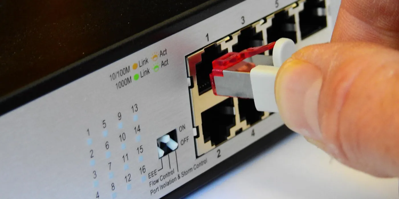Số Cổng (Ports) Trên Switch Là Gì? Ý Nghĩa Và Cách Chọn so cong ports tren switch 4